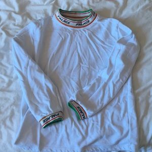PALACE a collar sweater